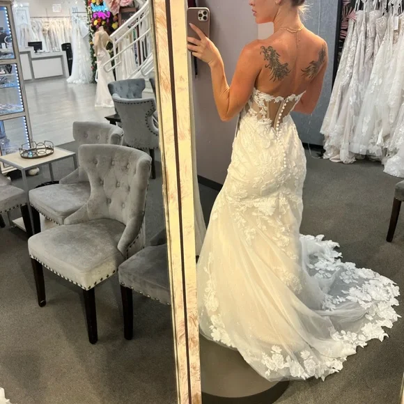 ENZOANI Summer 2023 Bridal Gown size 2 - Picture 7 of 10